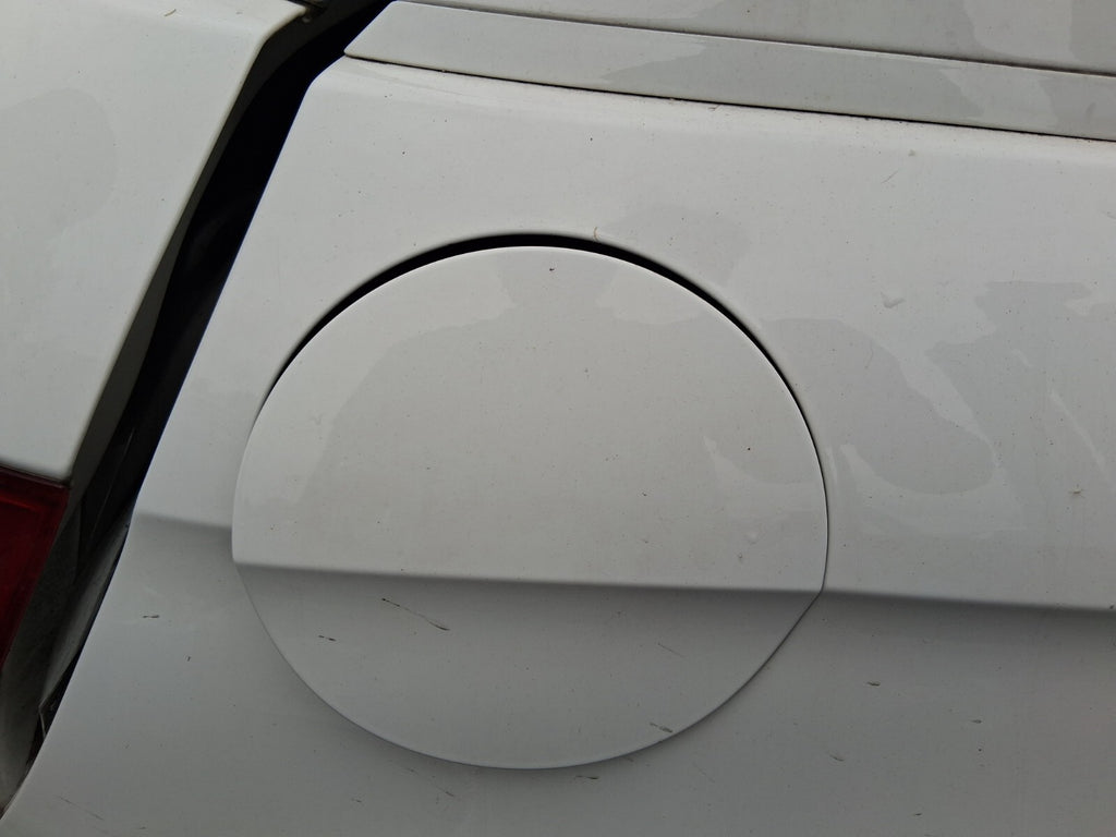2018 AUDI A1 8X HATCHBACK FUEL FILLER CAP FLAP LID CANDY WHITE LB9A