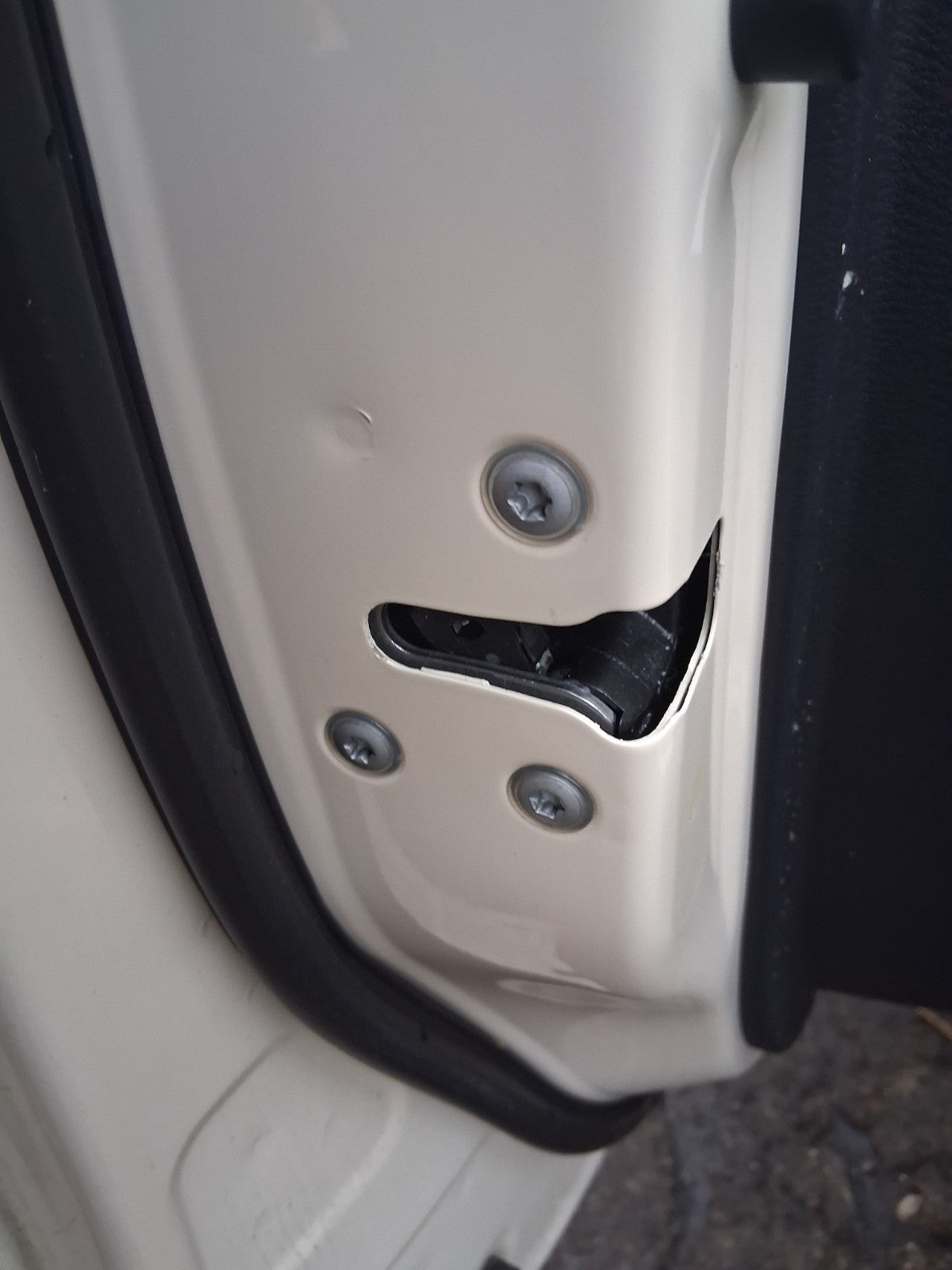 2018 NISSAN MICRA K14 NSF PASSENGER SIDE FRONT LEFT DOOR LOCK MECHANISM
