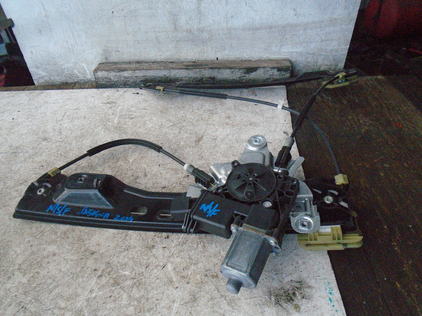 VAUXHALL INSIGNIA A 2014 NSF PASSENGER FRONT WINDOW MOTOR REGULATOR 20952452