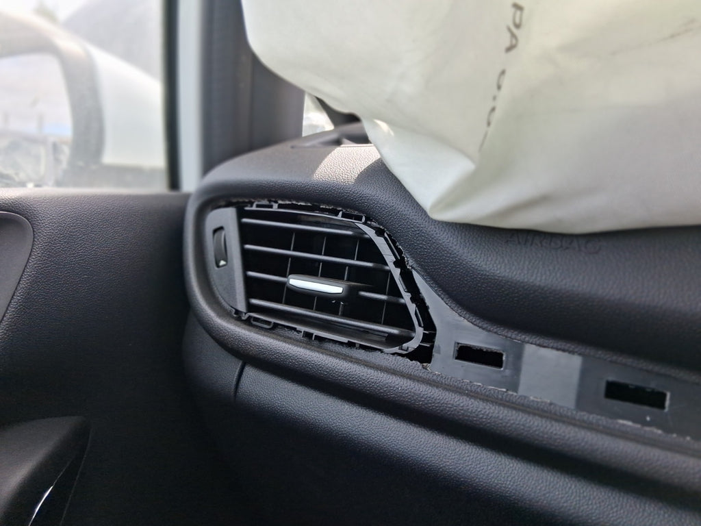 2023 FORD FIESTA MK8 NSF PASSENGER SIDE FRONT LEFT AIR VENT