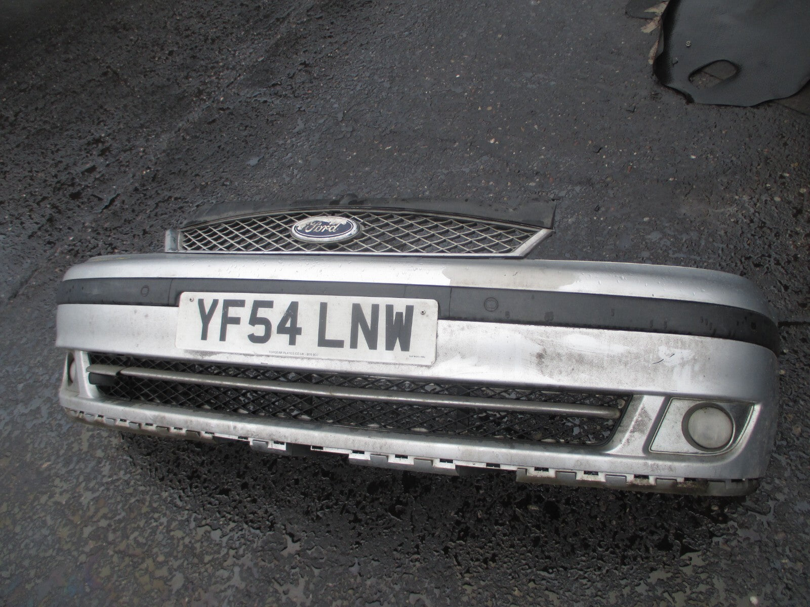 FORD GALAXY MK2 2004 FRONT COMPLETE BUMPER GREY