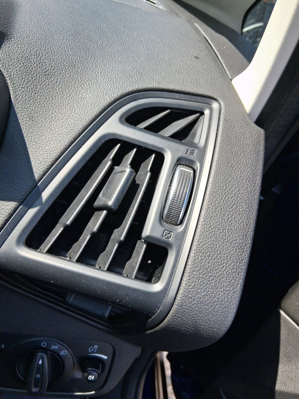 2015 FORD GRAND C MAX MK2 OSF DRIVER SIDE FRONT RIGHT AIR VENT