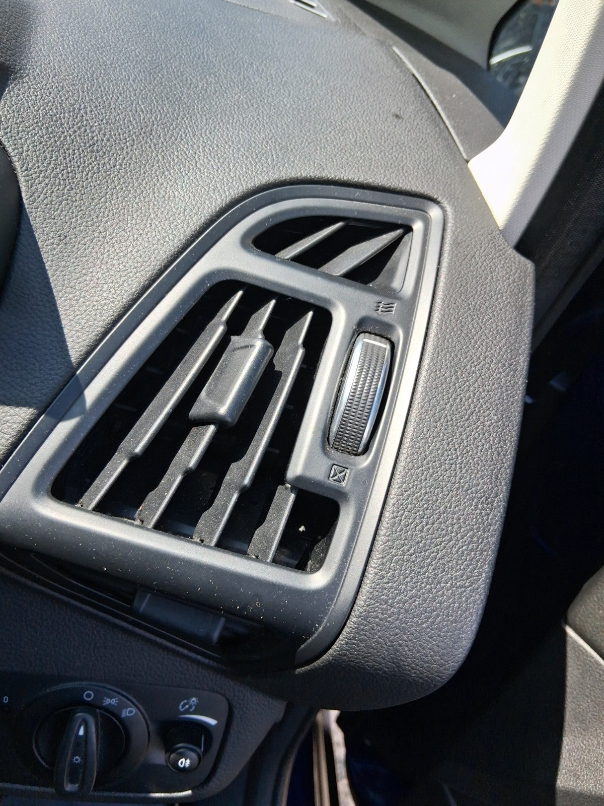 2015 FORD GRAND C MAX MK2 OSF DRIVER SIDE FRONT RIGHT AIR VENT