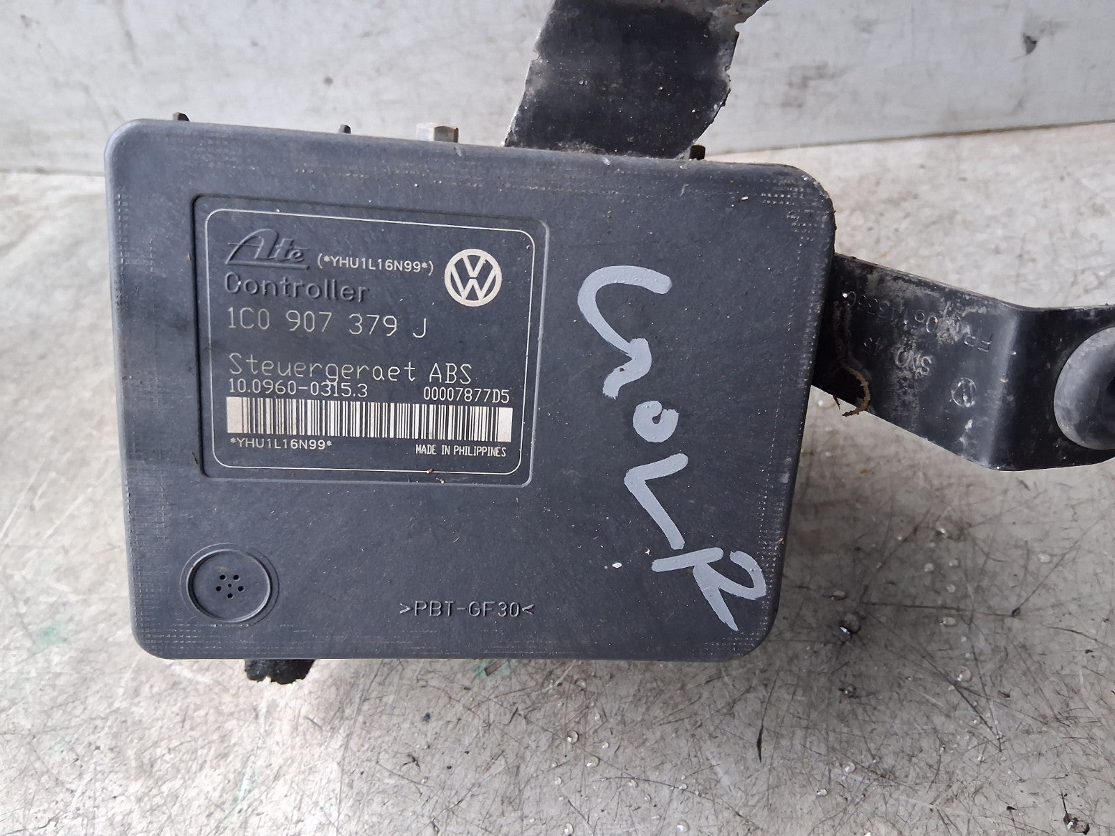 2002 VW VOLKSWAGEN GOLF MK4 ABS PUMP CONTROL MODULE 1C0907379J