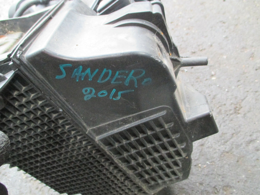 DACIA SANDERO 2015 MK2 DIESEL AIR FILTER BOX 165001258R