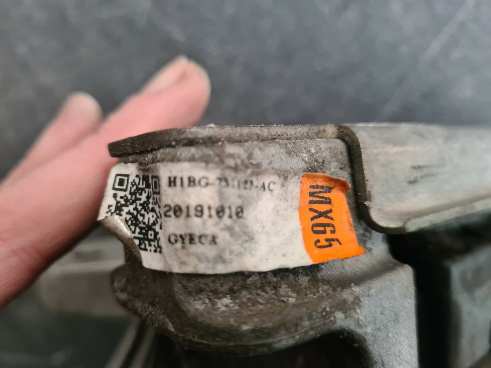 FORD FIESTA MK8 2019 1.0 PETROL TOP GEARBOX MOUNT HIBG-7M121-AC