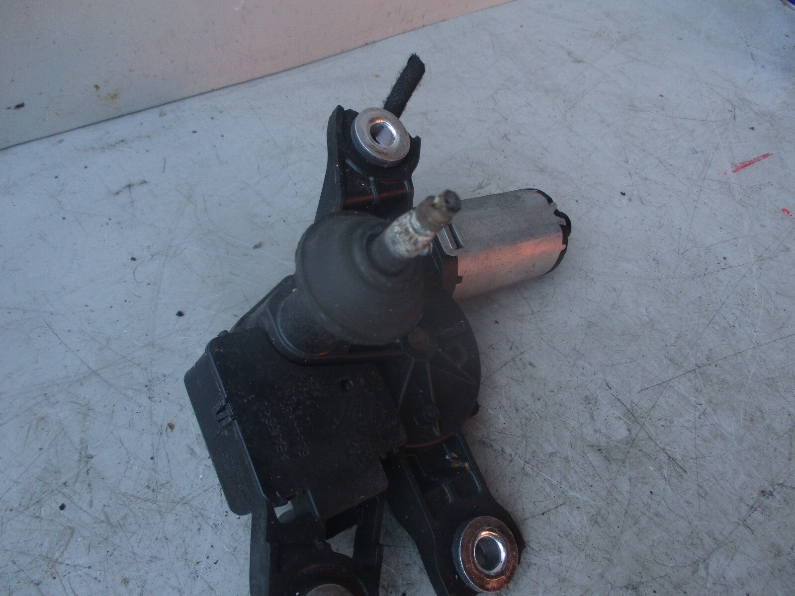 VW VOLKSWAGEN PASSAT B6 REAR WIPER MOTOR 53032812