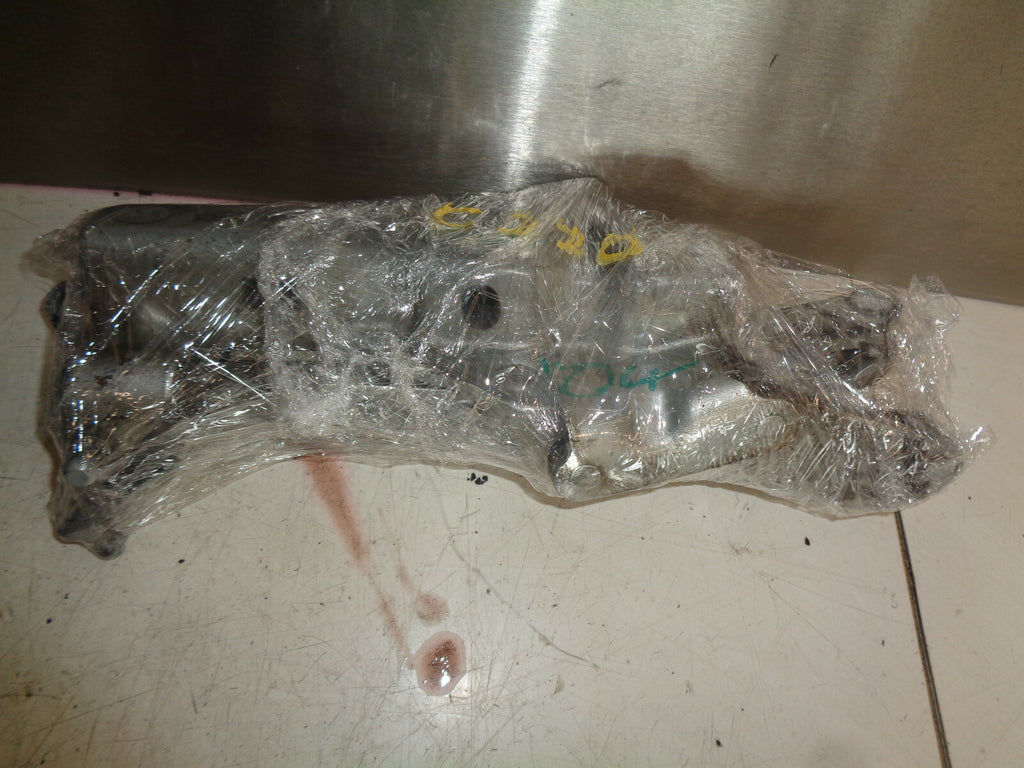 MERCEDES BENZ C CLASS W203 W209 FRONT BONNET HINGES A2038800328