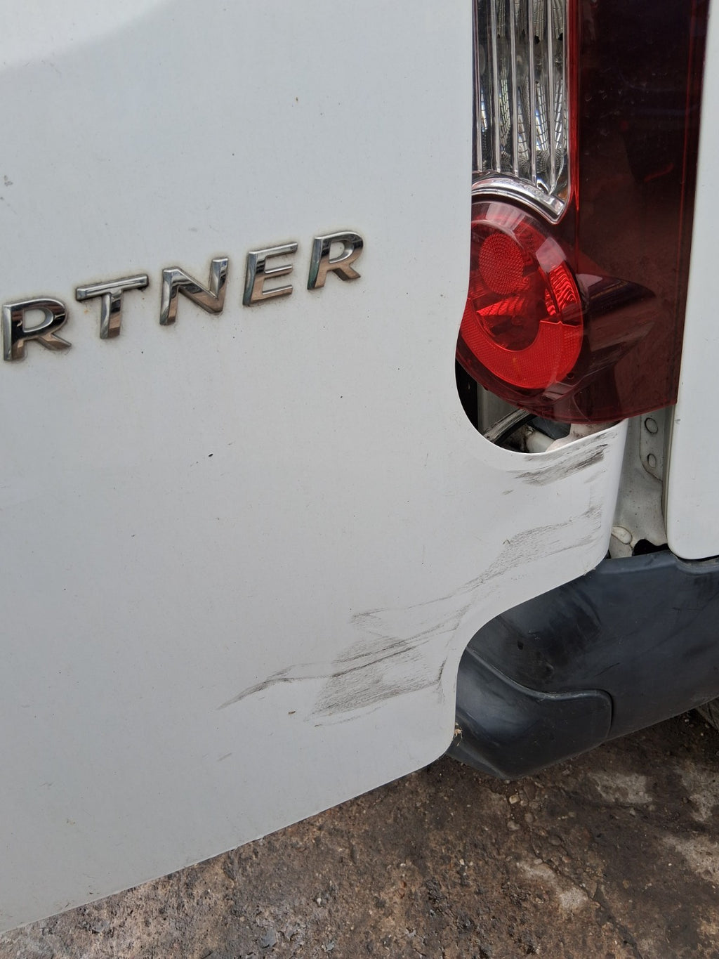 2017 PEUGEOT PARTNER MK2 OSR DRIVER SIDE REAR RIGHT COMPLETE DOOR WHITE