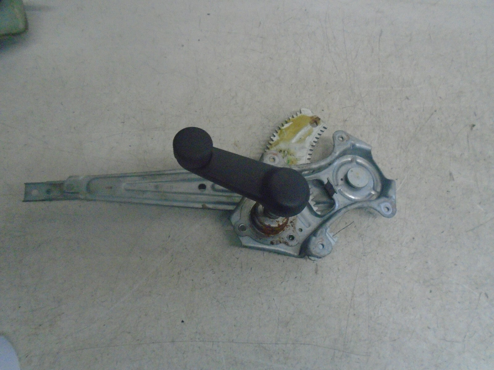NISSAN MICRA 2016 MK4 OSR REAR DRIVER SIDE WINDOW REGULATOR