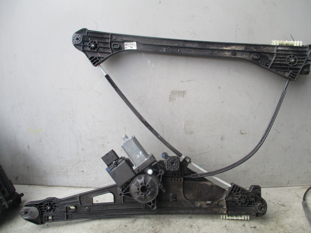 2023 VAUXHALL GRANDLAND NSF PASSENGER SIDE FRONT DOOR WINDOW REGULATOR 984018088