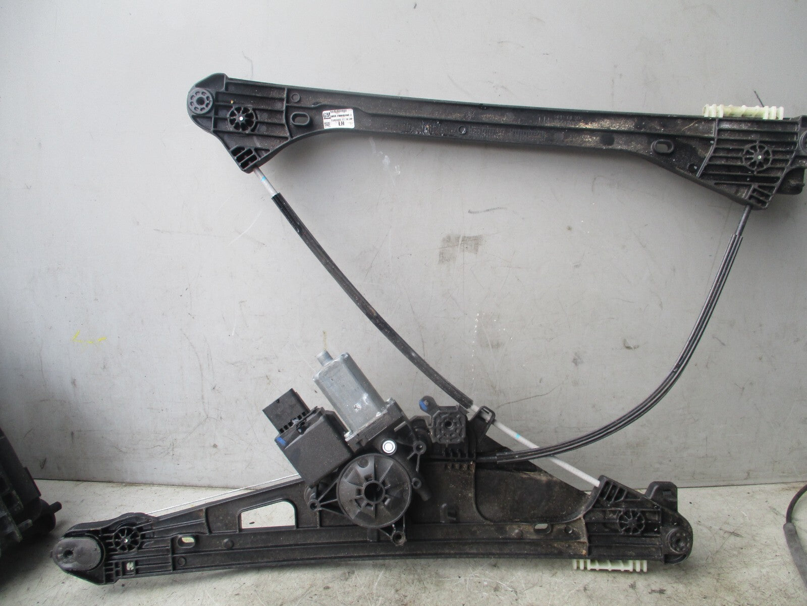 2023 VAUXHALL GRANDLAND NSF PASSENGER SIDE FRONT DOOR WINDOW REGULATOR 984018088