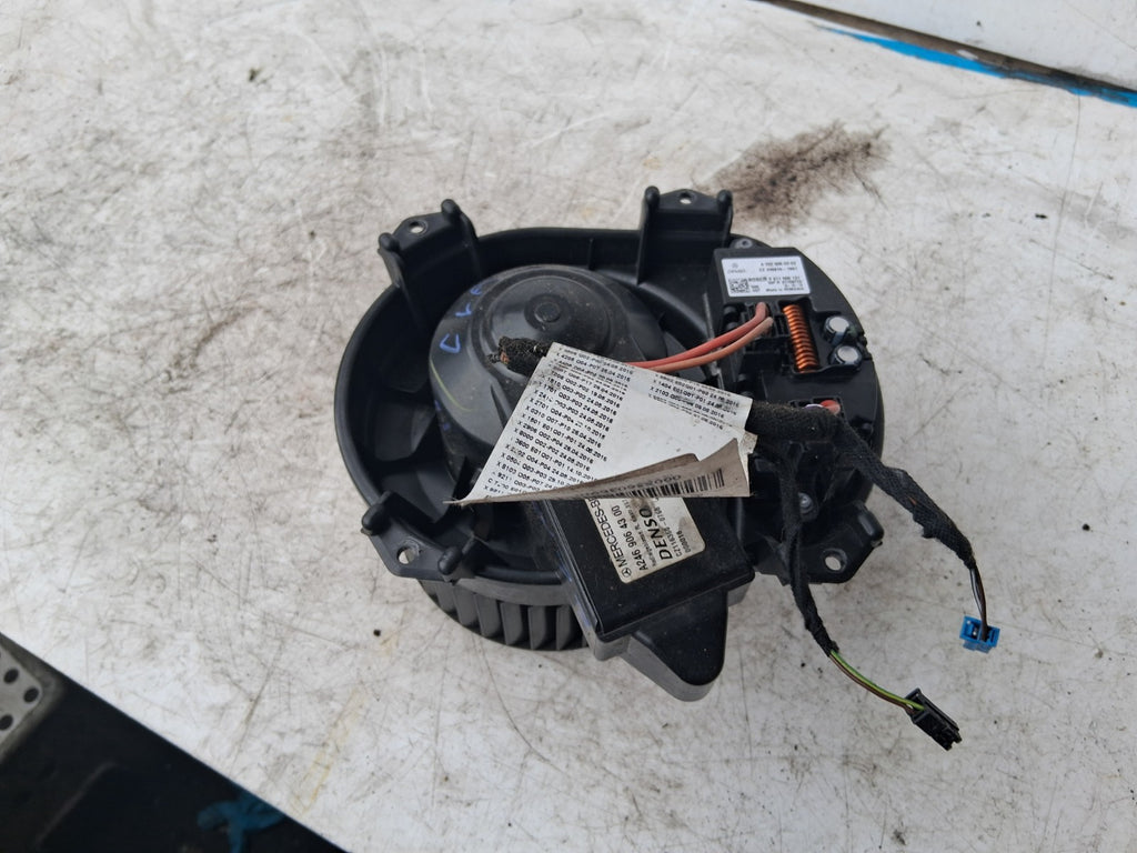 2016 MERCEDES BENZ CLA HEATER BLOWER MOTOR FAN A2469064300