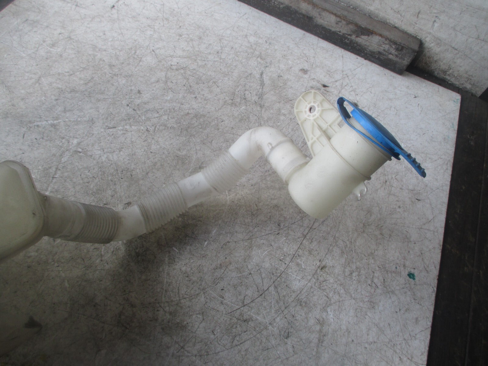 VW VOLKSWAGEN GOLF MK6 2010 COOLANT EXPANSION BOTTLE TANK