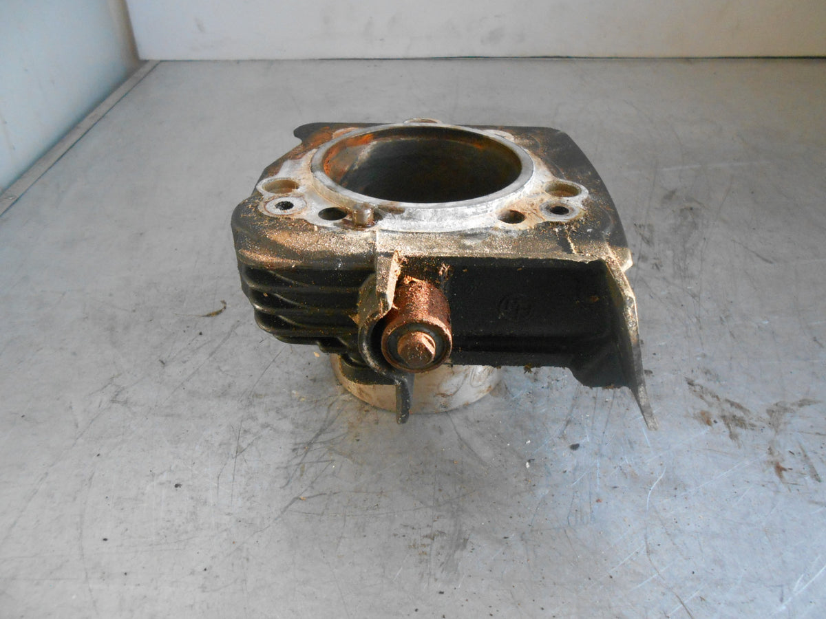 DUCATI MONSTER M750 1997 748CC (ZDM748A2C) REAR CYLINDER BARREL 125.1.005.1A