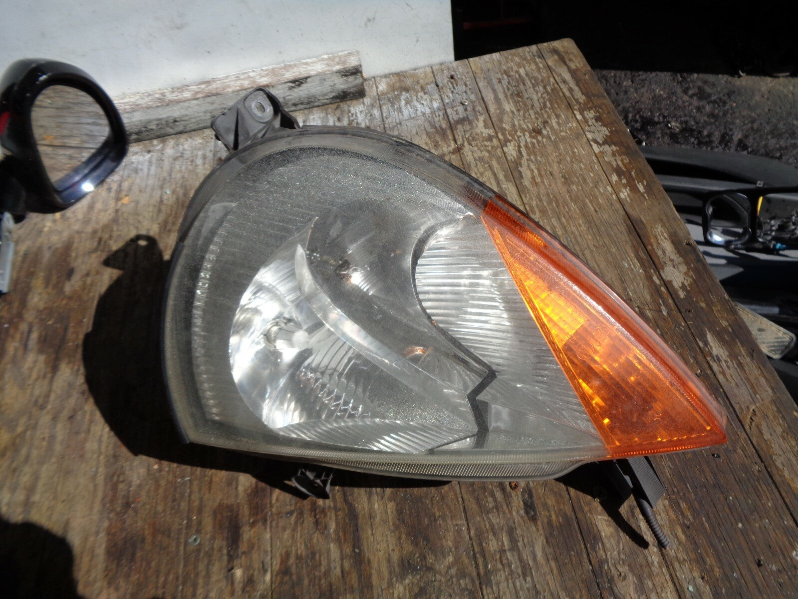FORD KA MK1 2004 PASSENGER NEAR SIDE HEADLIGHT 67724930