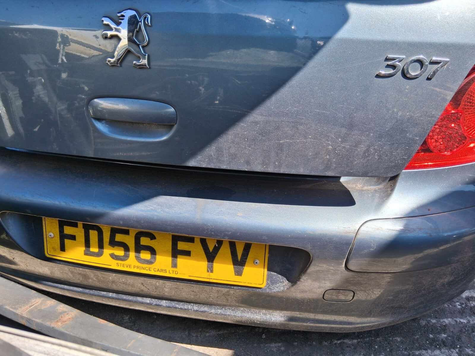 2006 PEUGEOT 307 REAR COMPLETE BUMPER IRON GREY METALLIC EZWD