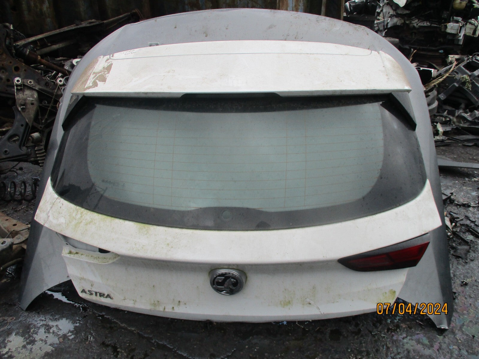 VAUXHALL ASTRA K MK7 2020 COMPLETE REAR BOOT LID TAILGATE GLASS WHITE Z40R