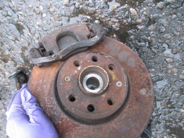 PEUGEOT PARTNER MK2 2009 1.6 DIESEL NS PASSENGER SIDE MANUAL WHEEL BEARING HUB