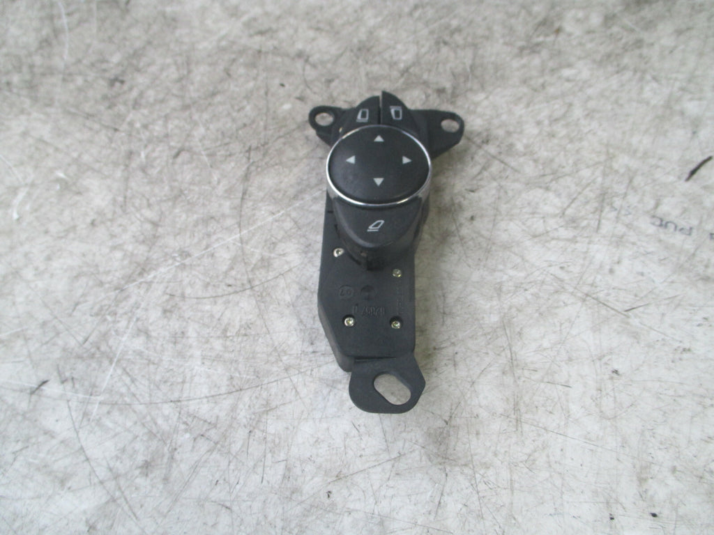MERCEDES BENZ E CLASS W211 2004 WING MIRROR CONTROL SWITCH 2118213051