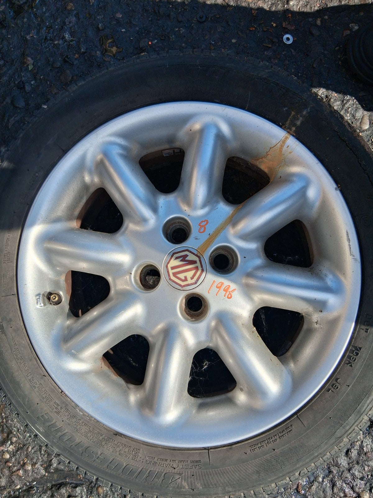 MG MGF 1996 MK1 15 INCH ALLOY WHEEL WITH TYRE 195/50R15
