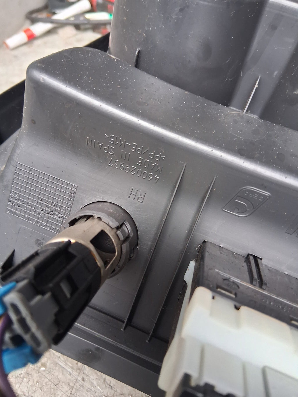 2012 VAUXHALL CORSA E CENTRE CONSOLE GEAR SELECTOR 460029937