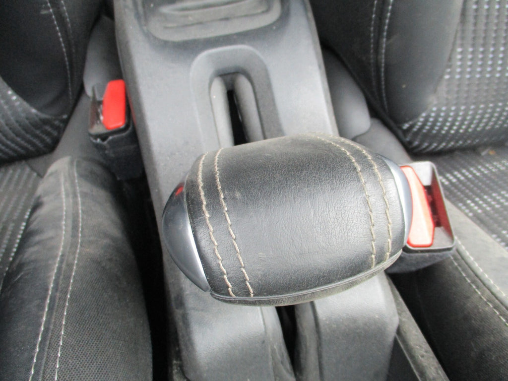 PEUGEOT 2008 2018 MK1 MANUAL HANDBRAKE LEVER MECHANISM