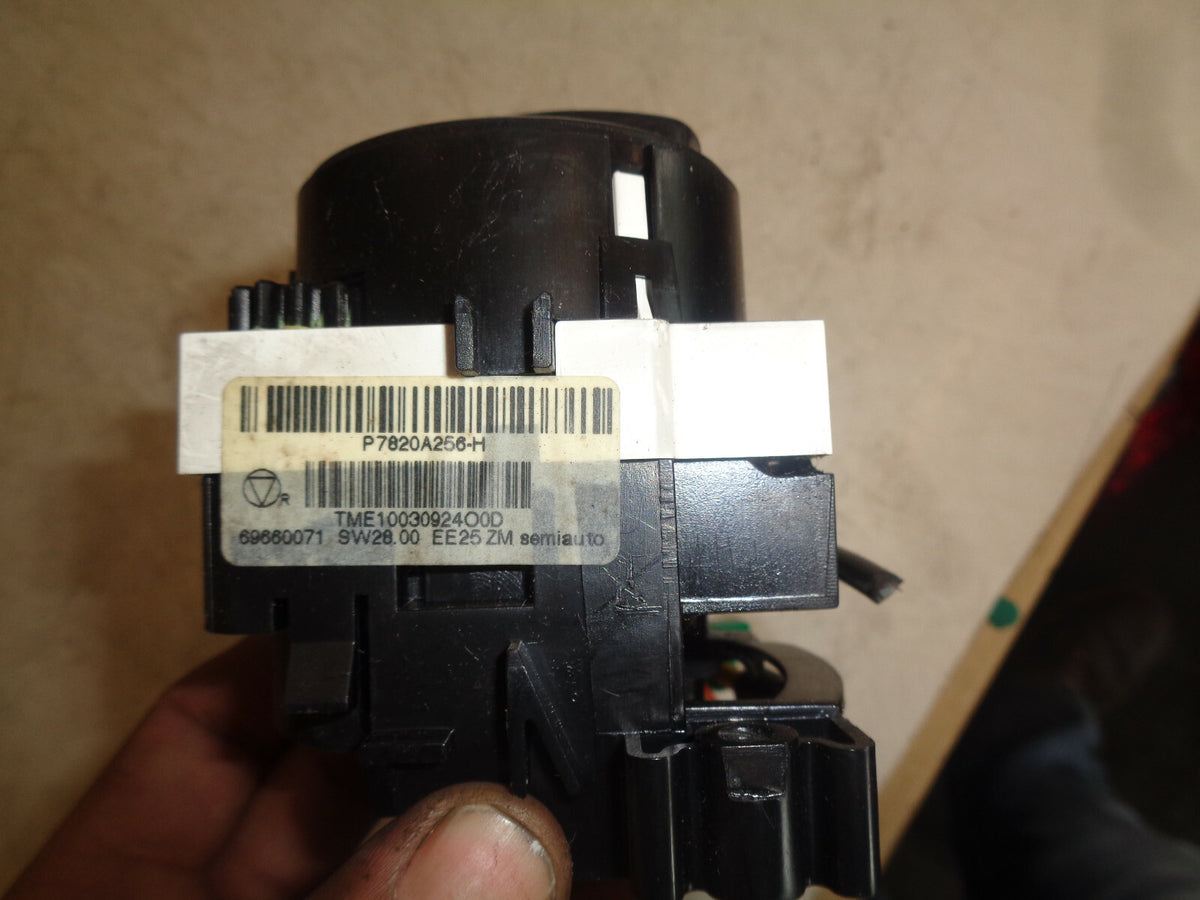 MITSUBISHI COLT 2010 1.3 PETROL HEATER CONTROL PANEL P7820A256H