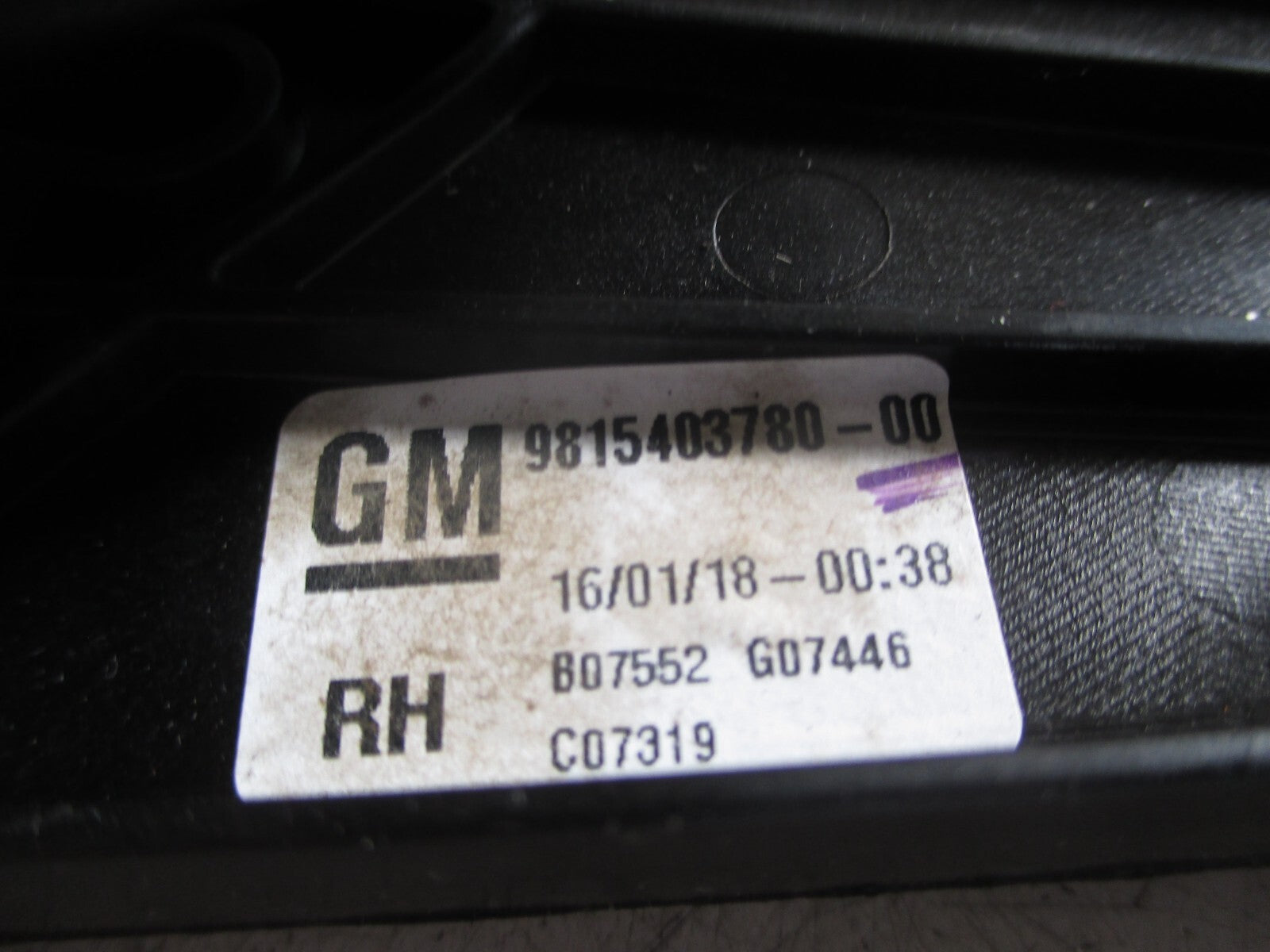 VAUXHALL GRANDLAND 2018 OSR DRIVER SIDE REAR WINDOW MOTOR & REGULATOR 9815403780