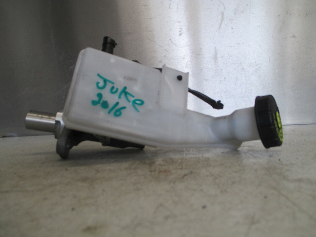 NISSAN JUKE F15 2016 PETROL BRAKE MASTER CYLINDER