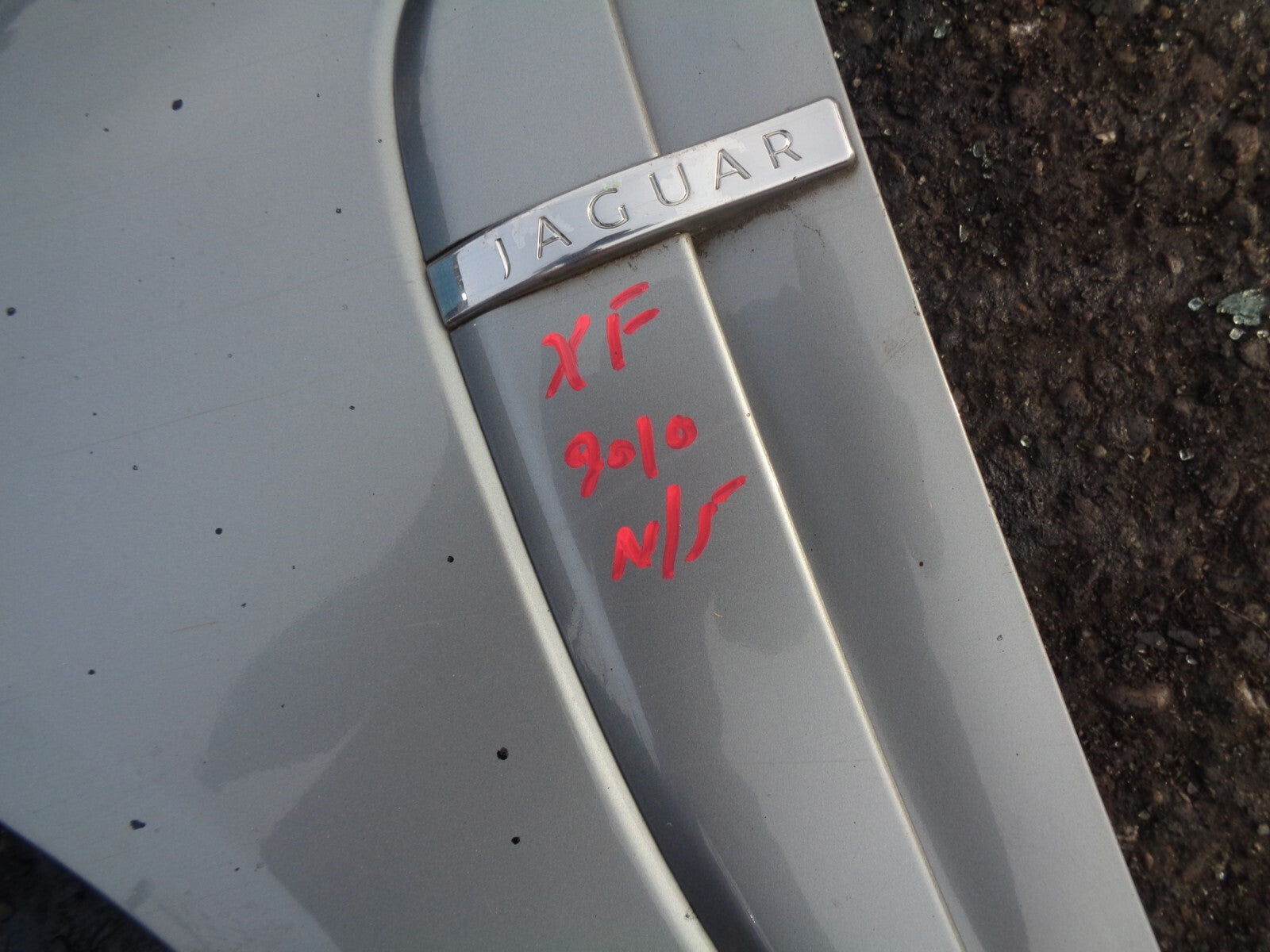 JAGUAR XF 2010 X250 3.0 DIESEL NS PASSENGER SIDE FRONT WING PANEL 8X2316E005A