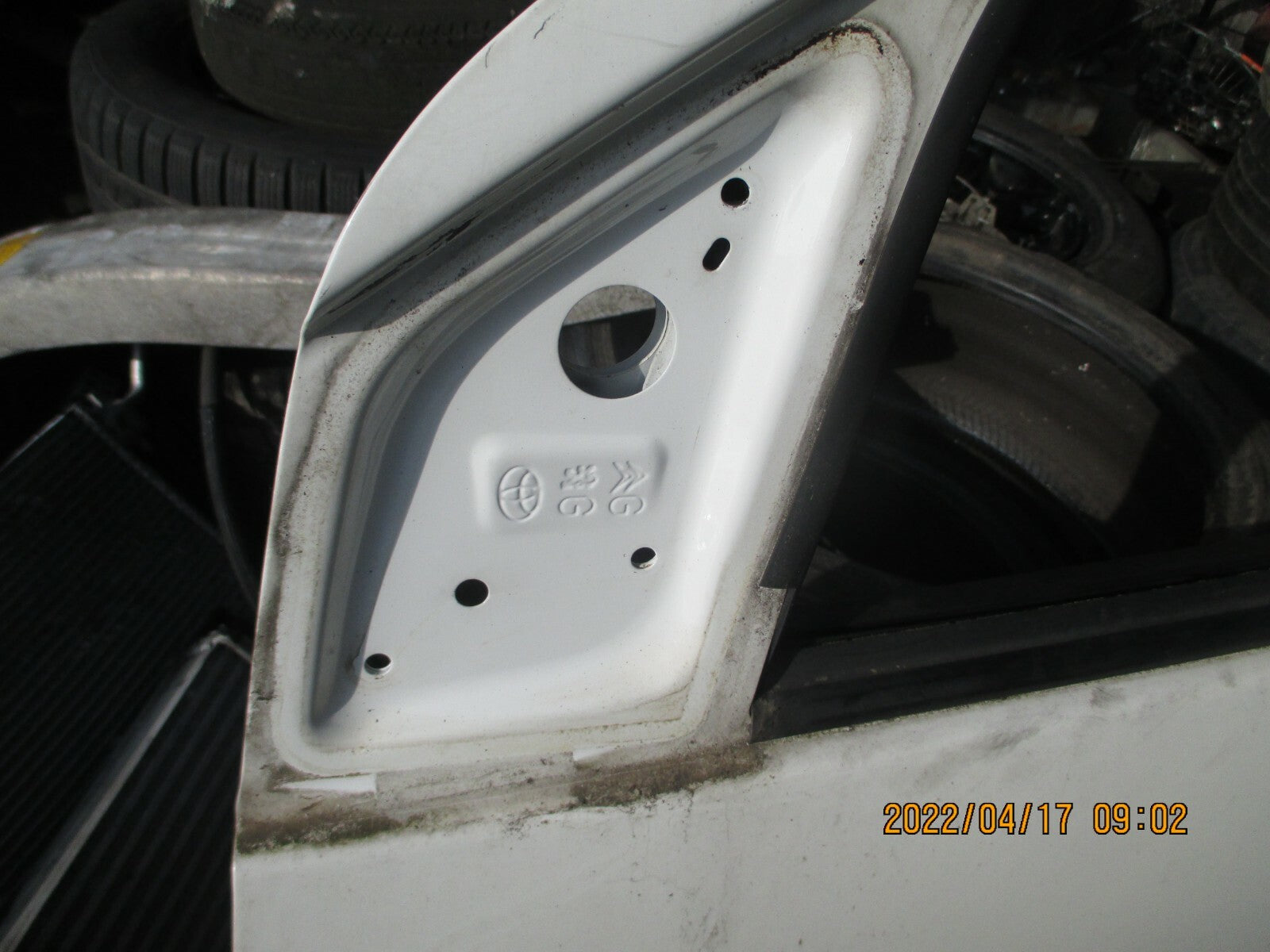 PEUGEOT 107 2007 NSF FRONT PASSENGER SIDE COMPLETE DOOR