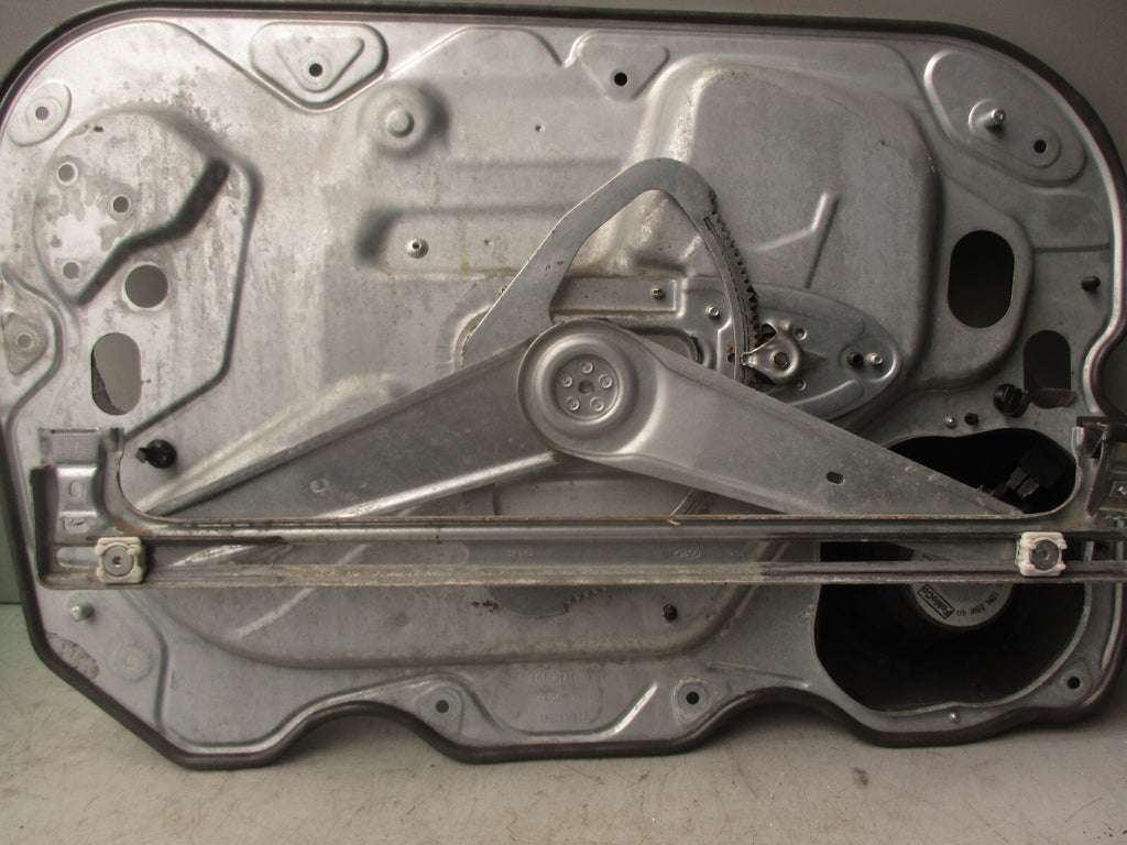 2010 FORD FOCUS MK2 OSF DRIVER FRONT RIGHT WINDOW MOTOR & REGULATOR A12304593