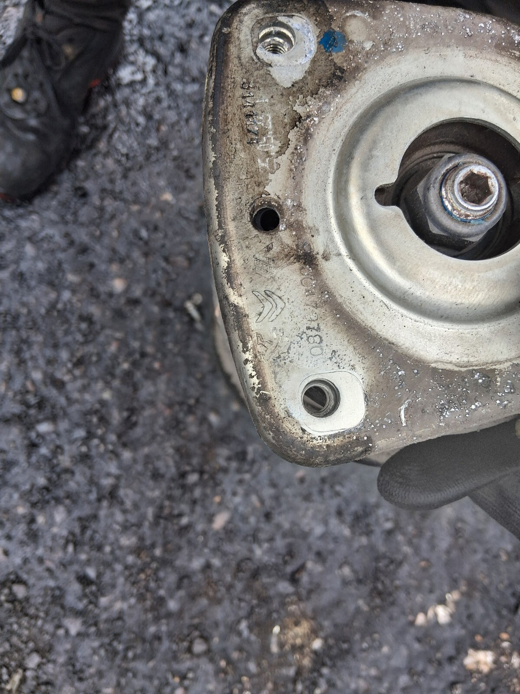 2023 CITROEN BERLINGO MK3 1.5 DIESEL NSF PASSENGER SIDE FRONT SHOCK ABSORBER