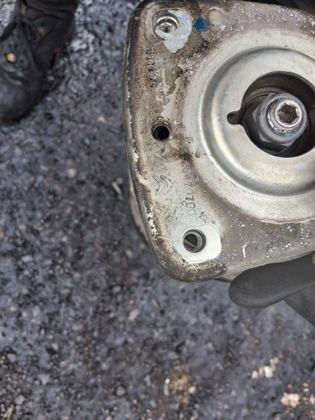 2023 CITROEN BERLINGO MK3 1.5 DIESEL NSF PASSENGER SIDE FRONT SHOCK ABSORBER