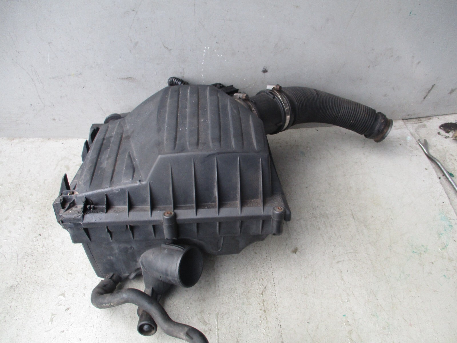 2007 VAUXHALL COMBO C 1.3 DIESEL AIR FILTER BOX ASSEMBLY