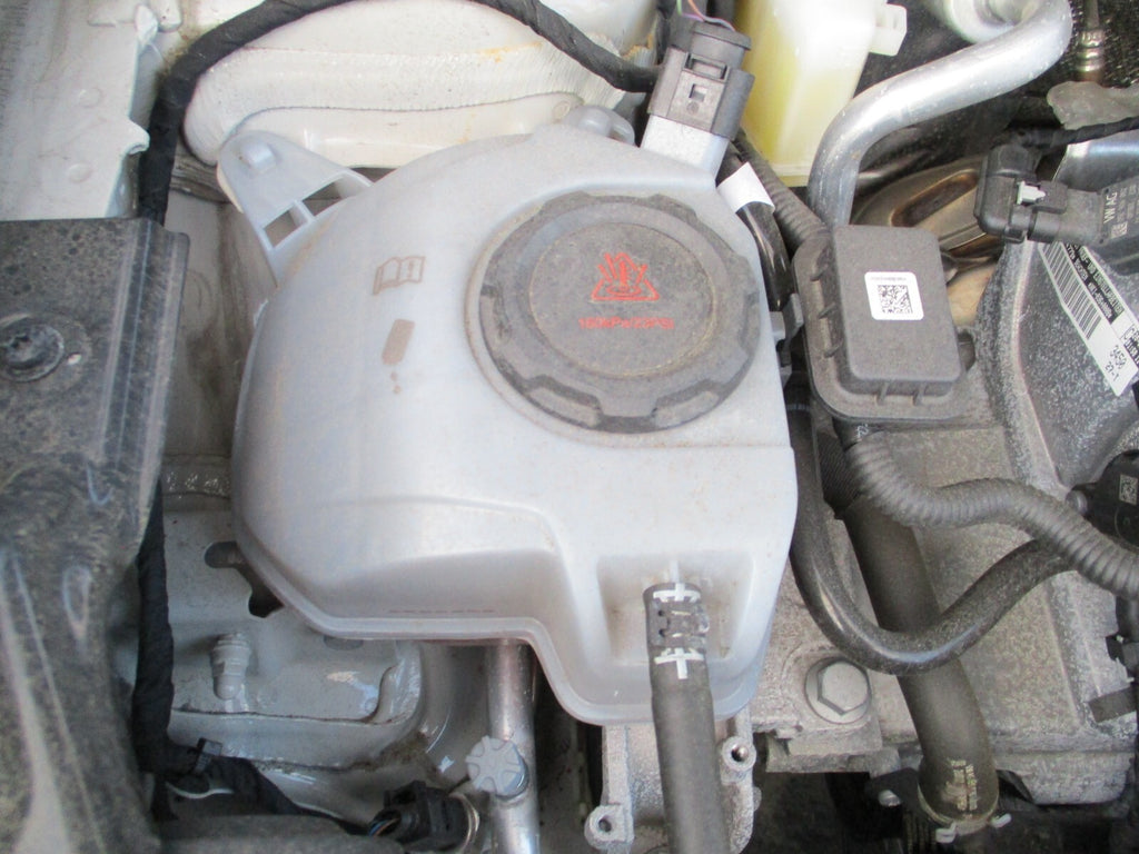 2023 VW VOLKSWAGEN T CROSS COOLANT WATER EXPANSION OVERFLOW TANK 2Q0121407D