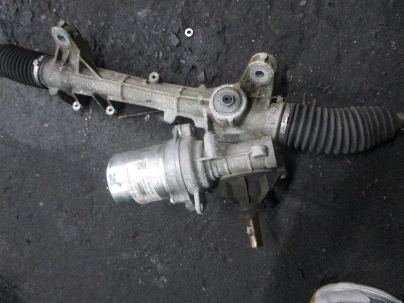 2017 RENAULT TWINGO RHD STEERING RACK PUMP 490011467R