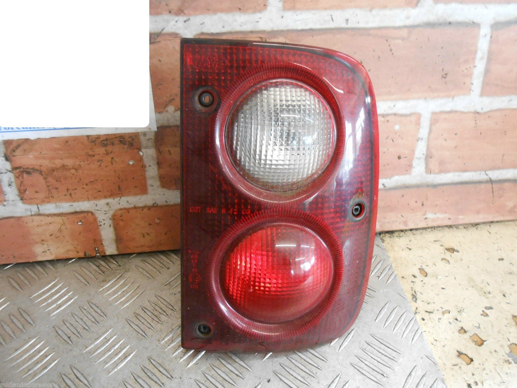 LAND ROVER FREELANDER 2001 OSR DRIVER SIDE REAR BRAKE TAIL LIGHT AMR4003