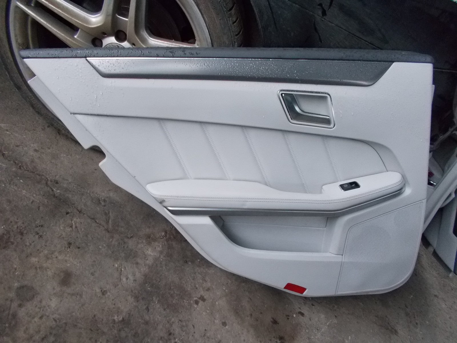 MERCEDES E CLASS W212 2016 NSR PASSENGER SIDE REAR DOOR CARD WHITE
