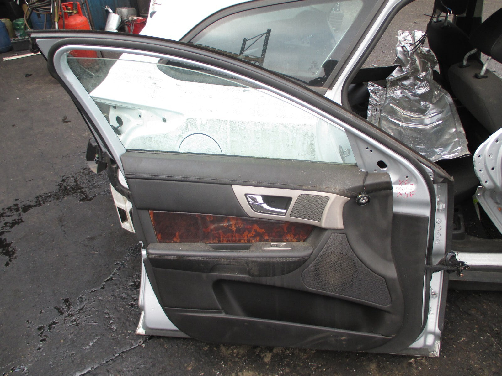 JAGUAR XF X250 2008 NSF PASENGER SIDE FRONT COMPLETE DOOR SILVER
