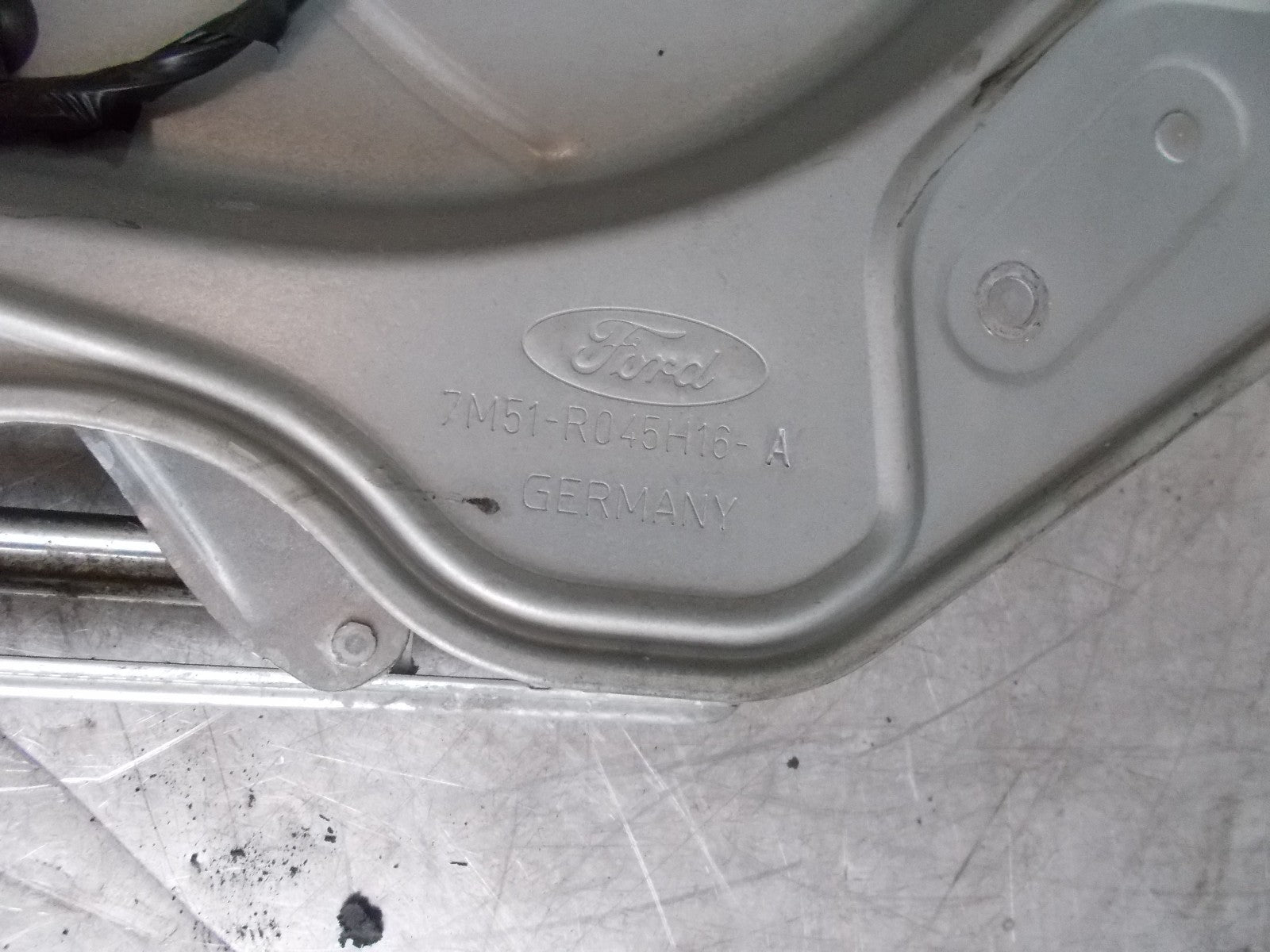 FORD C-MAX FRONT OS/ DRIVER SIDE WINDOW MOTOR REGULATOR MECHANISM 7M51R045H16A