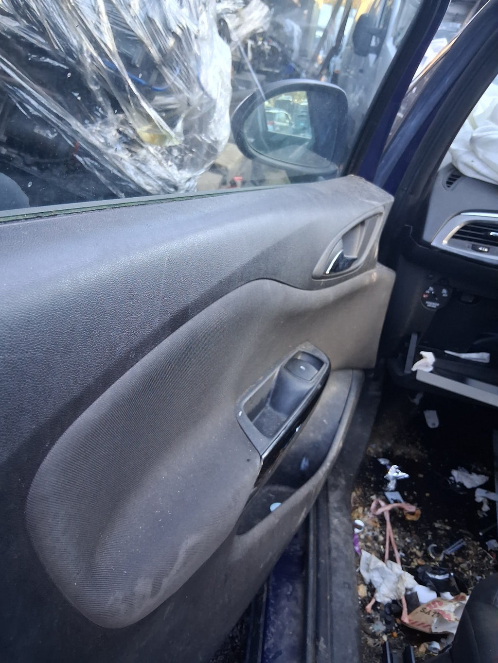 2016 VAUXHALL CORSA E NSF PASSENGER SIDE FRONT LEFT DOOR CARD PANEL