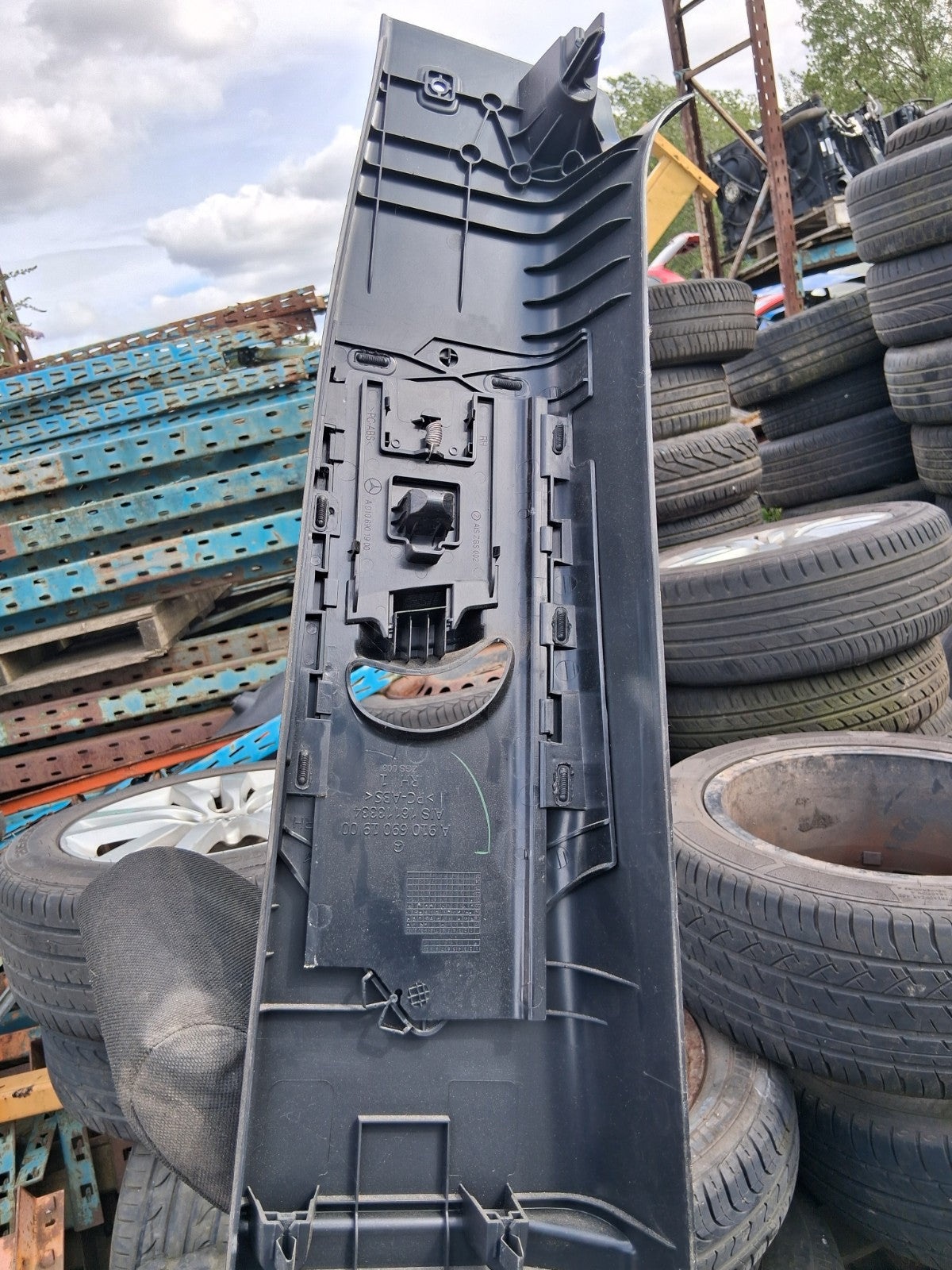 2020 MERCEDES SPRINTER W907 OSF DRIVER RIGHT B PILLAR TRIM PANEL A9106901900