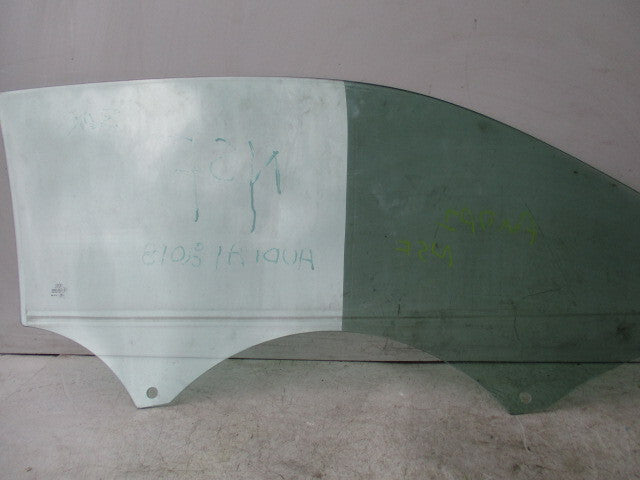 2010 AUDI A1 8X NSF PASSENGER SIDE FRONT WINDOW GLASS
