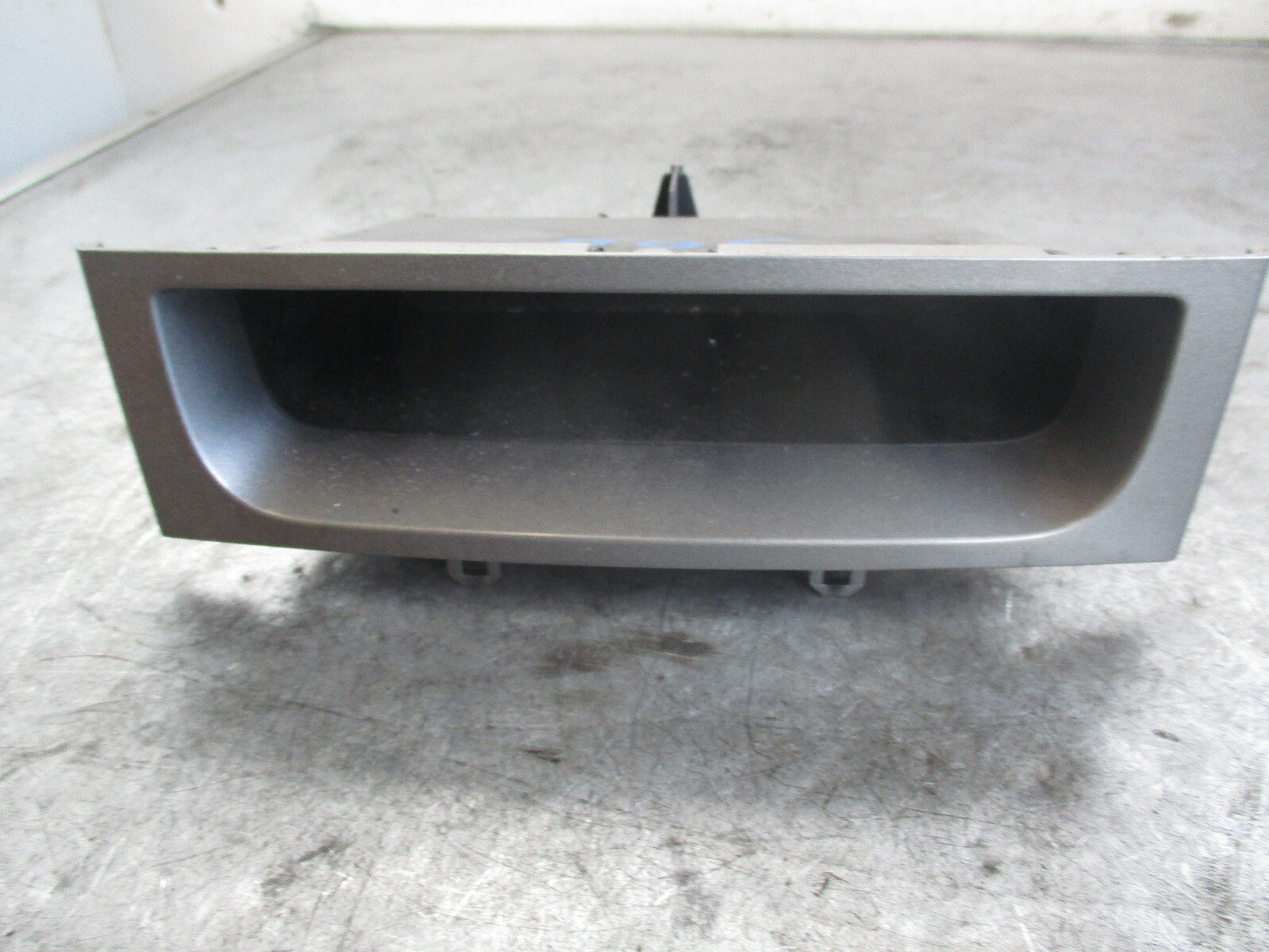PEUGEOT 308 CENTRE CONSOLE STORAGE COMPARTMENT PANEL
