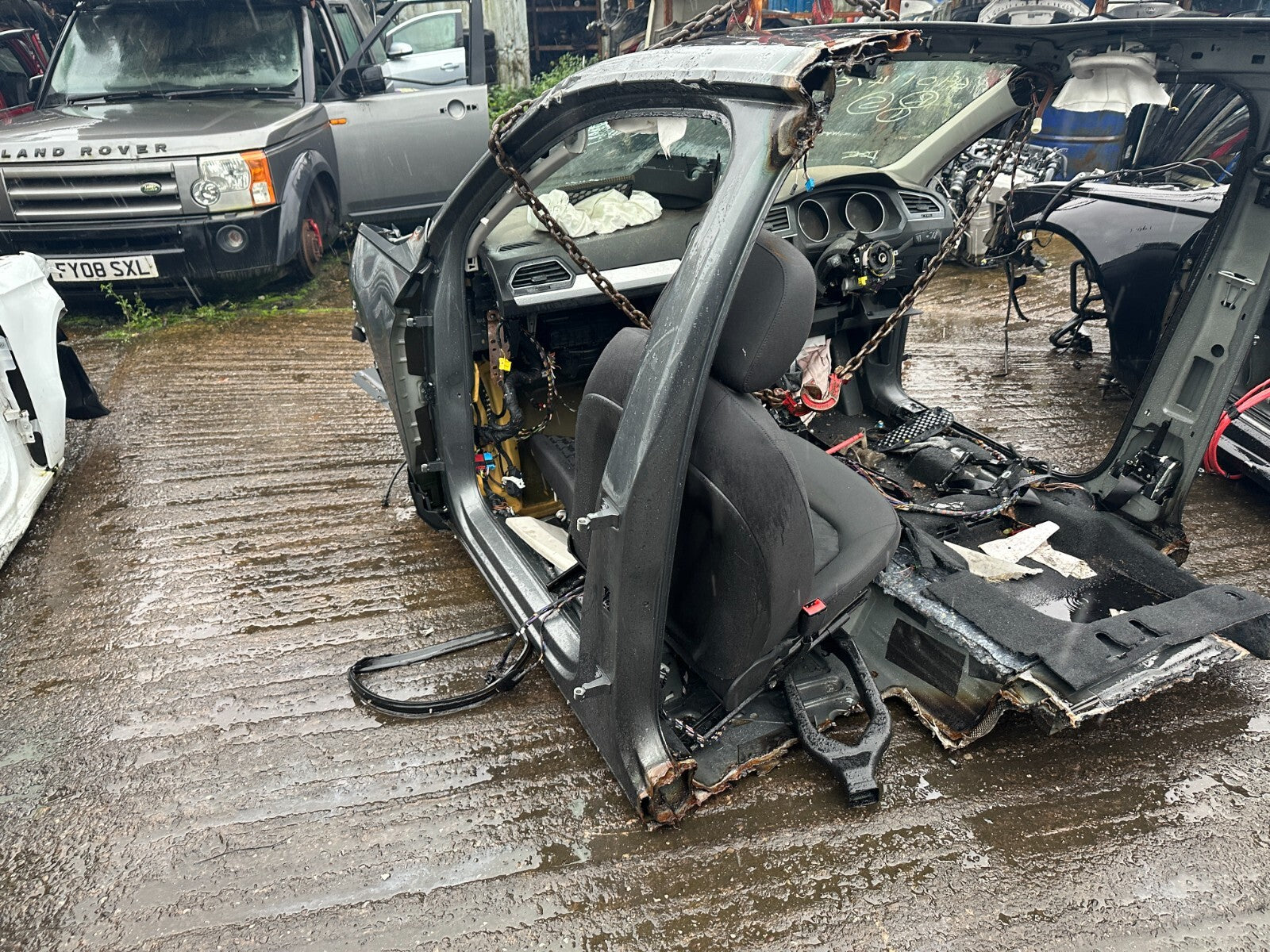 2016 VOLKSWAGEN TIGUAN MK2 PASSENGER SIDE B PILLAR SILL BODY PANEL CUT QUARTER