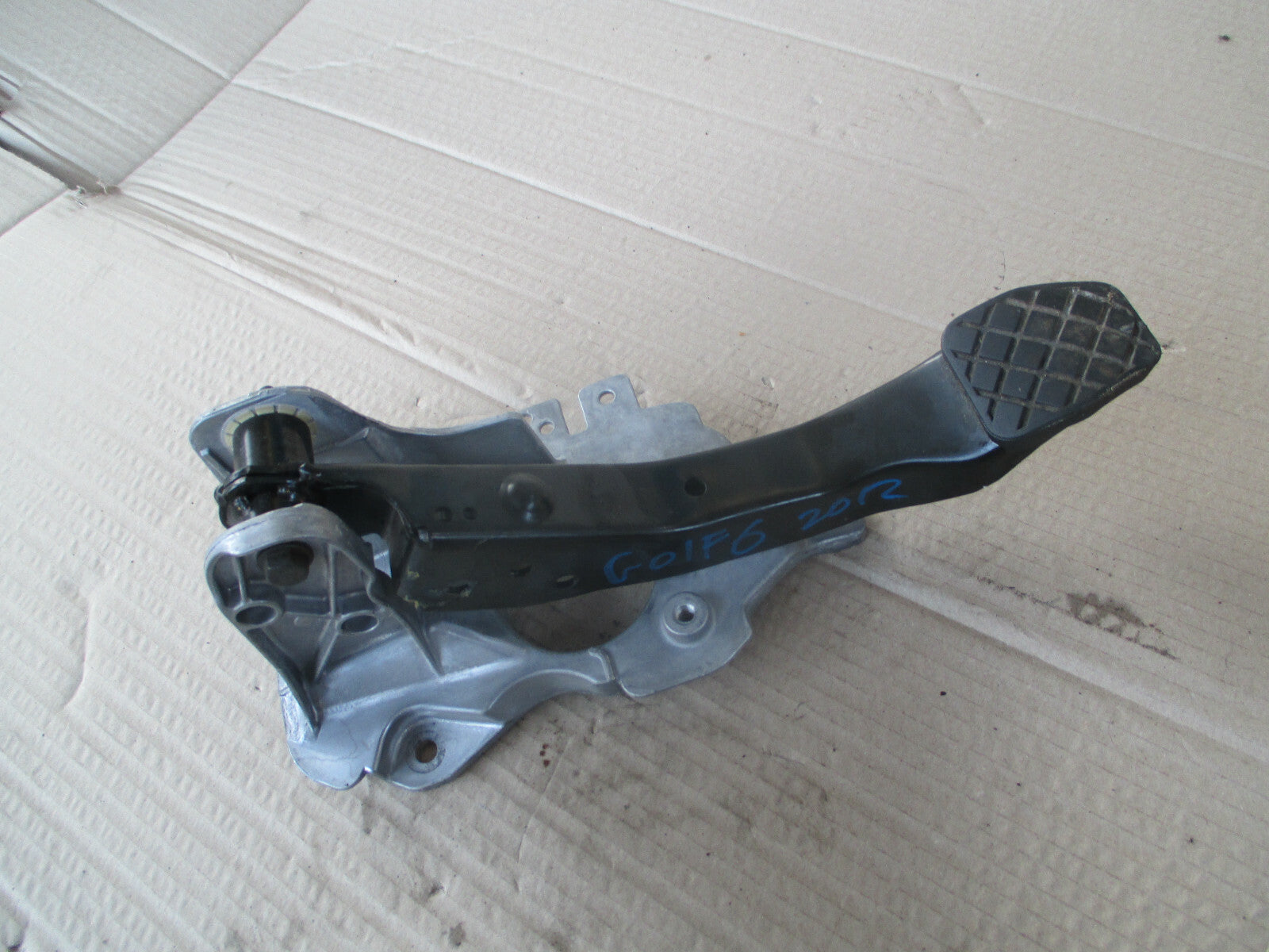 VW VOLKSWAGEN GOLF MK6 2012 DIESEL BRAKE PEDAL ASSEMBLY 1K2721057AN