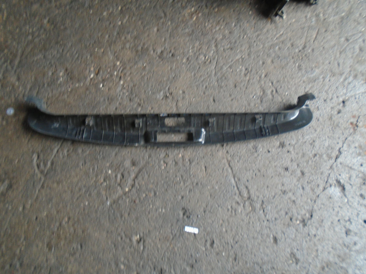 BMW 5 SERIES F10 2016 BOOT LOADING TRUNK COVER 7201653