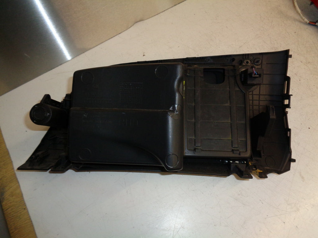 VAUXHALL CORSA E 2016 NS PASSENGER SIDE GLOVE BOX 13382336